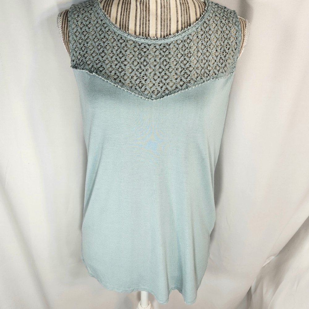 H&M Blue/Green Lace Front Neckline Sleeveless Top Size Medium